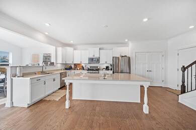 507 Walker Pointe Dr, Commercial Point, OH 43116 - photo 7