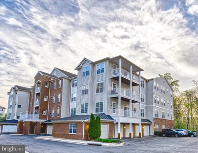 9720 Holmes Place unit 204, Manassas Park, VA 20111 - photo 2