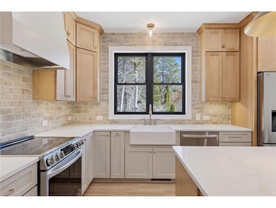 Cabinets to ceiling with crown moulding! Tons of kitchen storage! *Photos are from a prior model-Majority of shown options are included in the sales price.
