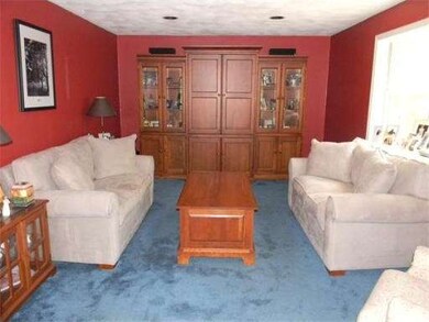 122 E Main St, Georgetown, MA 01833 - photo 5