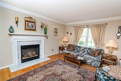 4 Rotterdam Dr, Glenmont, NY 12077 - photo 7