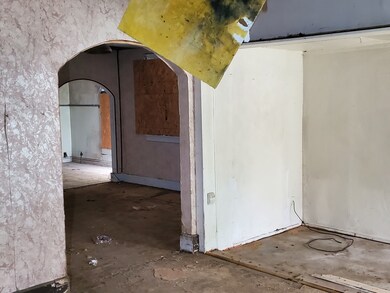 428 W 7th St, Anderson, IN 46016 - photo 4