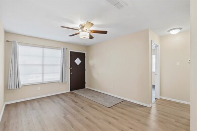 2801 Skyline Dr unit A, Fort Worth, TX 76114 - photo 4