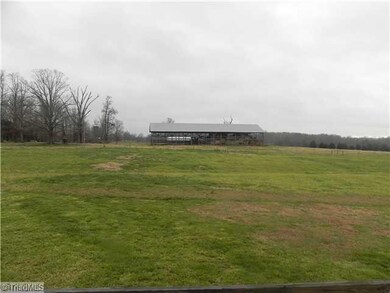 6018 Pointer Dr, Snow Camp, NC 27349 - photo 3