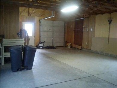 Parking Lot/Garage