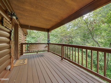 706 Falcons Nest Way, Pigeon Forge, TN 37863 - photo 7