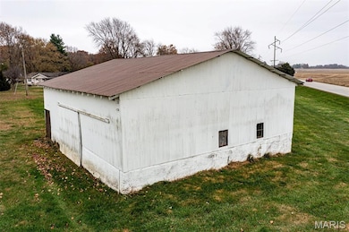 645 Il 185, Vandalia, IL 62471 - photo 6