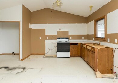 Kitchen/ Dining Area