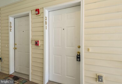 2494 Quick St unit 301, Herndon, VA 20171 - photo 4