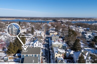 60 Boardman St, Newburyport, MA 01950 - photo 5