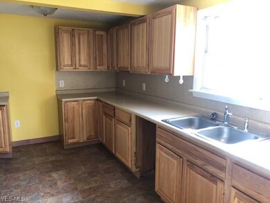 1941 E 300th St, Wickliffe, OH 44092 - photo 5