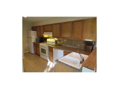 Kitchen. Stainless steel backsplash is perfect to 