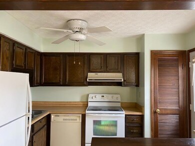 419 Pamlico St unit 3, Columbus, OH 43228 - photo 4