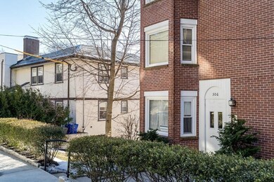 306 Tappan St unit E, Brookline, MA 02445 - photo 3
