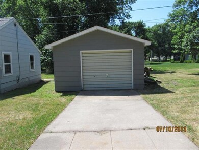 One car detached garage
