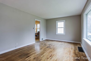 1235 Lewison Ave NE, Grand Rapids, MI 49505 - photo 2