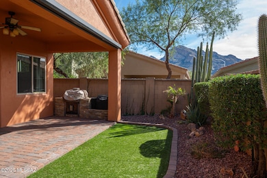10685 N Hewitt Place, Tucson, AZ 85737 - photo 7