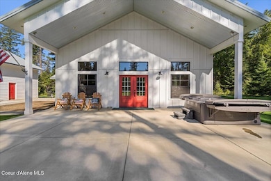 05-Front of home & Hot tub