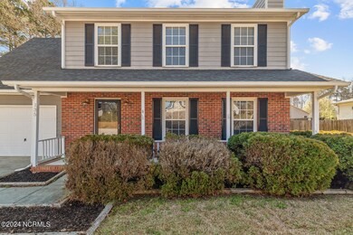 135 Suffolk Cir, Jacksonville, NC 28546 - photo 4