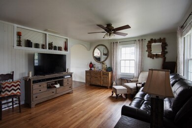 126 S Chase Dr, Crown Point, IN 46307 - photo 3