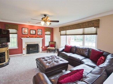 FAMILY ROOM3