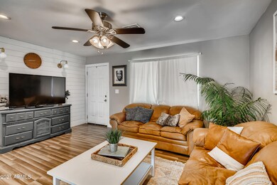 09 Living Room