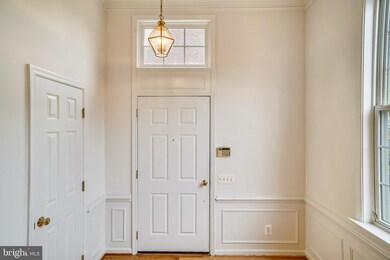 4632 Latrobe Place unit A, Alexandria, VA 22311 - photo 2