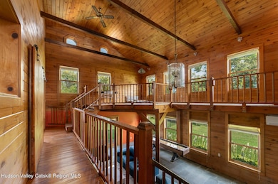 03_136 9J Hudson Rental_Marine