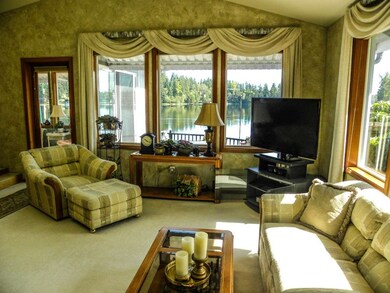 16648 Pleasant Beach Dr SE, Yelm, WA 98597 - photo 5