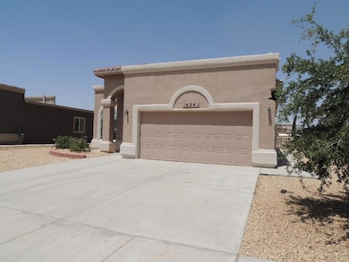 14241 Desert Bush Dr, El Paso, TX 79928 - photo 3