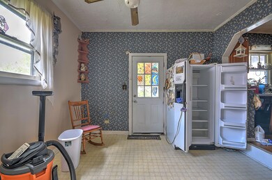 1405 E Unaka Ave, Johnson City, TN 37601 - photo 7