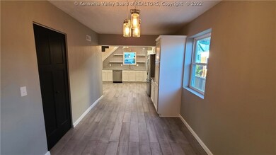 1441 Smith St, Milton, WV 25541 - photo 6