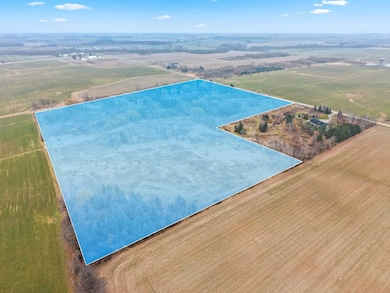 3629 Creekview Rd, de Pere, WI 54115 - photo 2