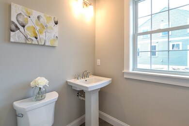 996 Maplewood Ave unit A, Portsmouth, NH 03801 - photo 6
