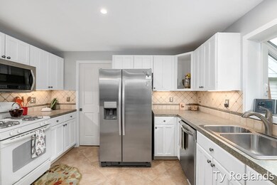 4860 Honey Creek Ave NE, Ada, MI 49301 - photo 7