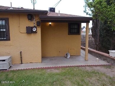 3011 Mobile Ave, El Paso, TX 79930 - photo 5