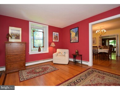 1610 Sheridan Ln, Norristown, PA 19403 - photo 4