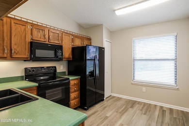 11538 Sweetwater Oaks Dr W, Jacksonville, FL 32223 - photo 6