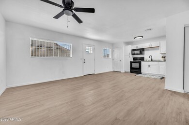 8-web-or-mls-1505 W McKinley St-15