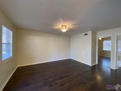 4133 Lee St unit 15, Zachary, LA 70791 - photo 2