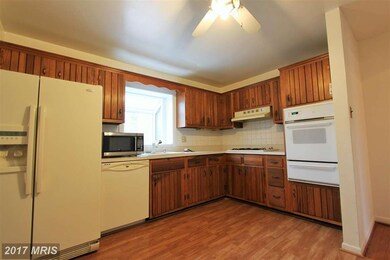 1913 Rampart Dr, Alexandria, VA 22308 - photo 6