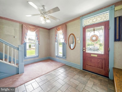 118 W 5th St, Waynesboro, PA 17268 - photo 6