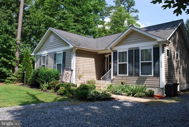 350 Monticello Dr, Colonial Beach, VA 22443 - photo 2