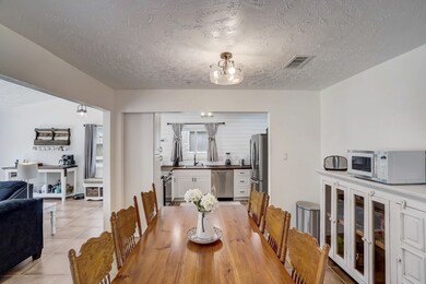 17006 Barcelona Dr, Friendswood, TX 77546 - photo 6