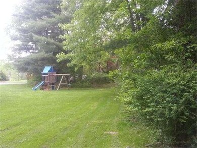 42 Glendale Rd, Amherst, MA 01002 - photo 3