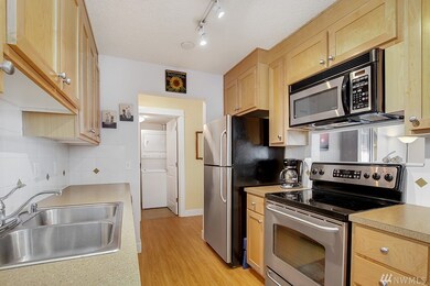 8025 234th St SW unit 113, Edmonds, WA 98026 - photo 4