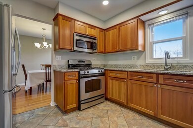 122 Michael Ave, Mundelein, IL 60060 - photo 6