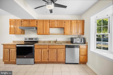 unlisted-address, Woodbridge, VA 22191 - photo 4