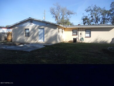 5724 Cedar Forest Dr S, Jacksonville, FL 32210 - photo 6