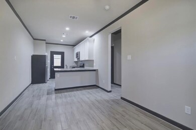 4409 Weaver Rd unit 2, Houston, TX 77016 - photo 3